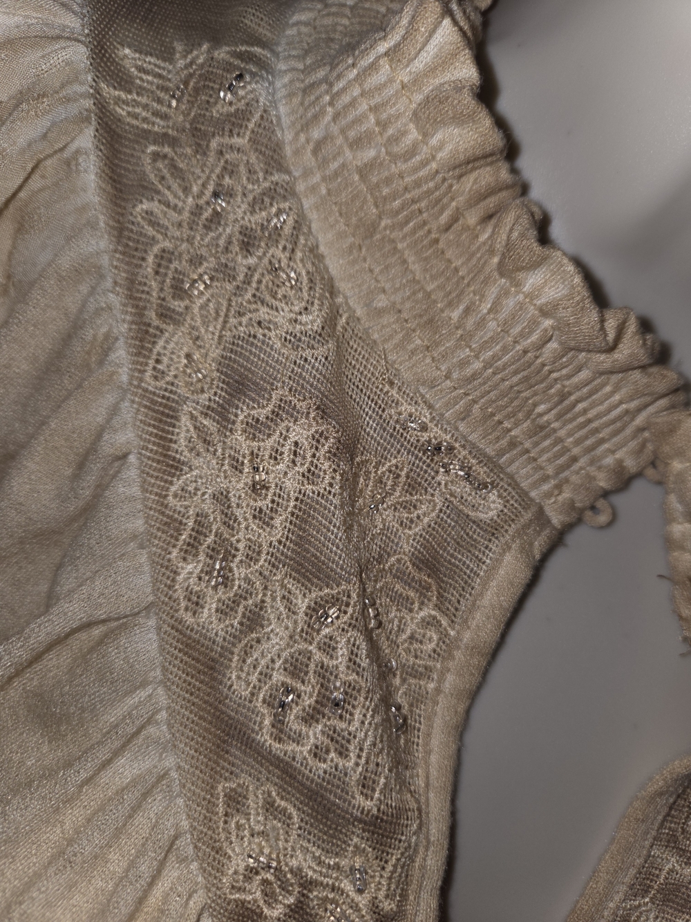 gimmicks‎ by BKE Cream Ruffled Boho Peasant Blouse - Picture 3 of 13